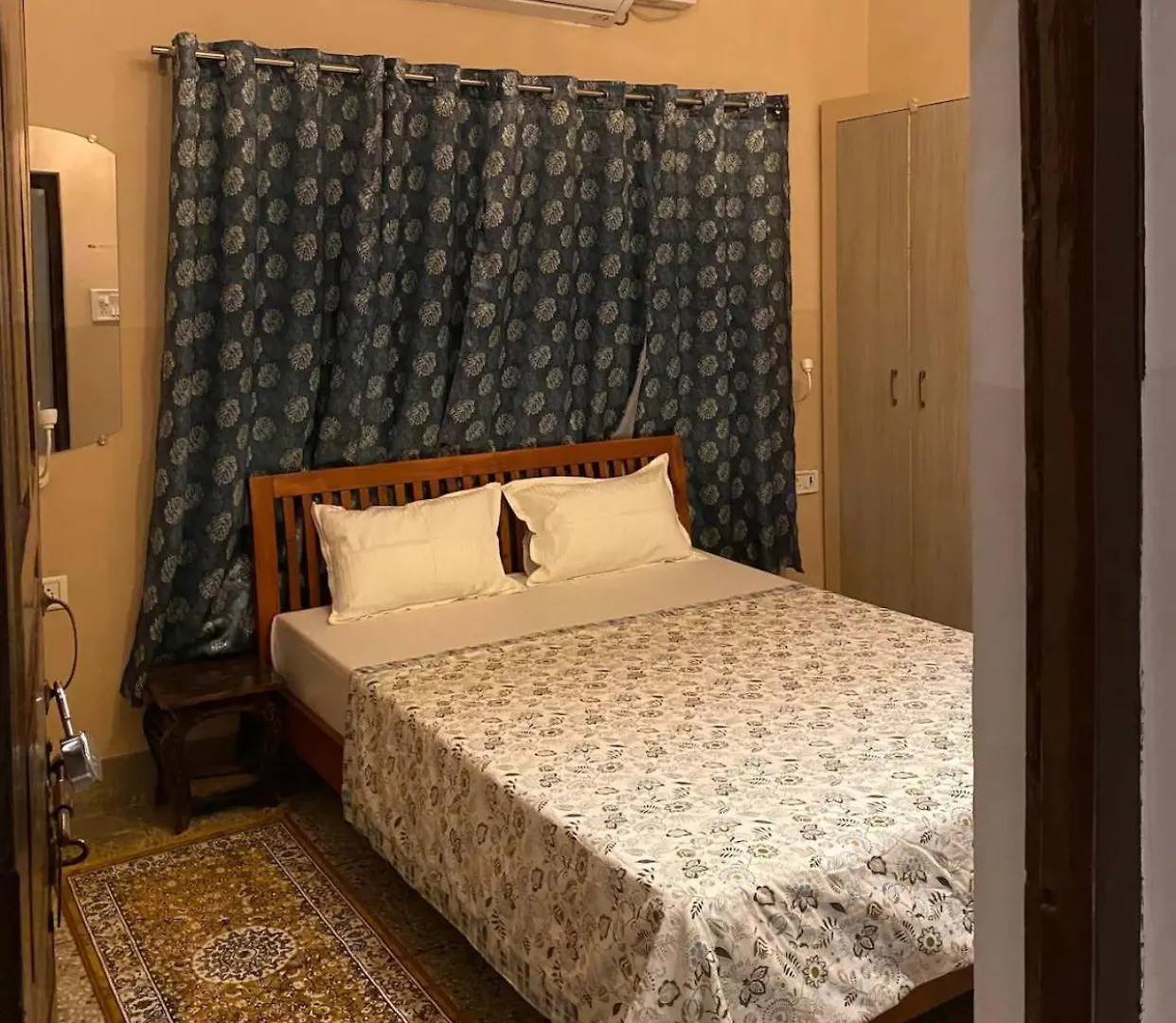 Rudraksh ,A Luxury Home Stay In Varanasi