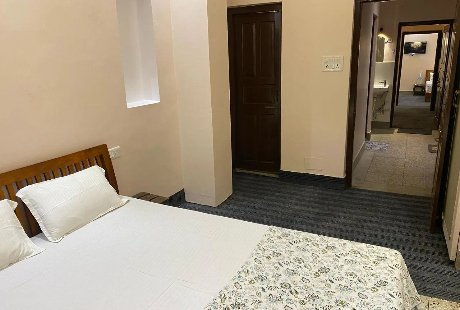 *** Hotel Rudraksh ,A Luxury Home Stay In Varanasi India